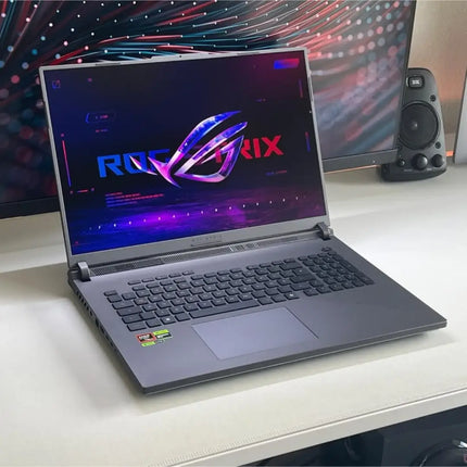 MSI Cyborg 15 i7 RTX 5060 Gaming Laptop 144Hz